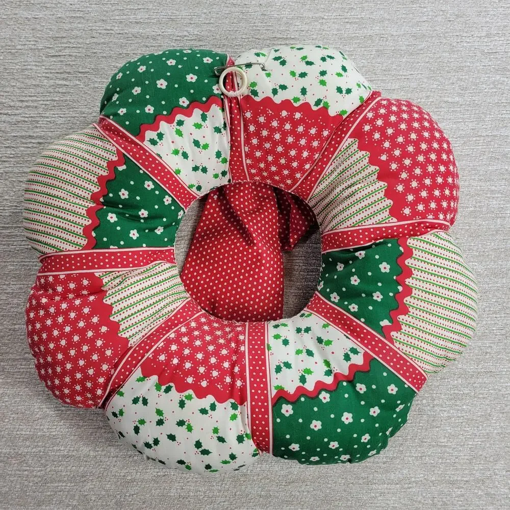 VTG Patchwork Fabric Christmas Wreath 19